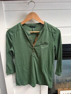 Lauren, Ralph Lauren women’s large olive Green Henley TopPocket Classic Large